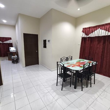 Homestay Selinsing Simpang Ampat Semanggol Dış mekan fotoğraf