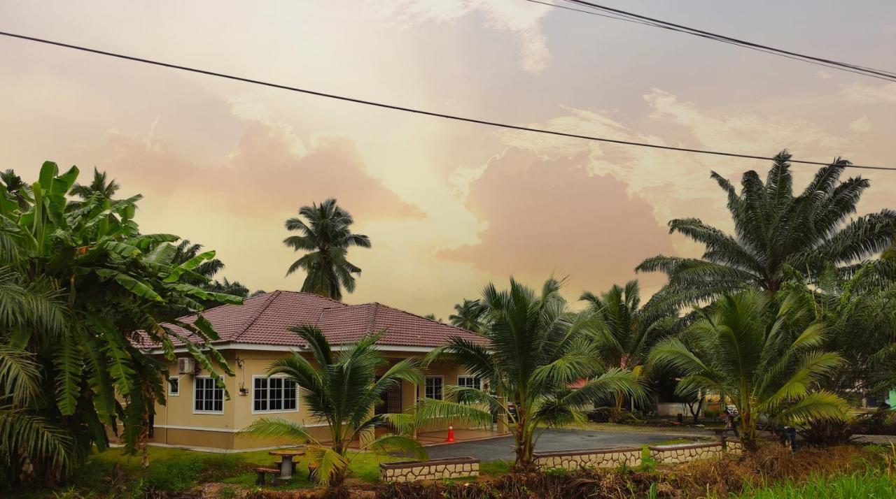 Homestay Selinsing Simpang Ampat Semanggol Dış mekan fotoğraf